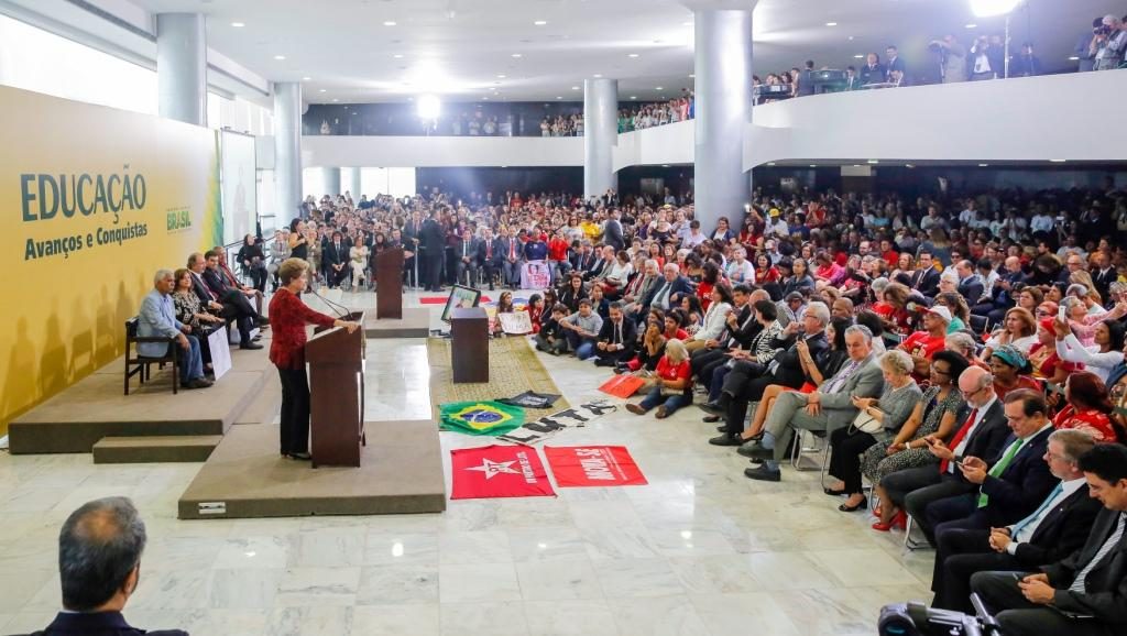 Brasília - DF, 09/05/2016. Presidenta Dilma Rousseff durante Cerimônia de anúncio de criação de novas universidades no Palácio do Planalto. Foto: Roberto Stuckert Filho/PR