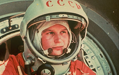 A soviética Valentina Terechkova foi a primeira mulher a ir ao espaço. Isso foi em 1963!