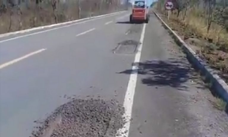 Vídeo mostra a “Esquerda” destruindo asfalto de rodovia para obter verba pública?