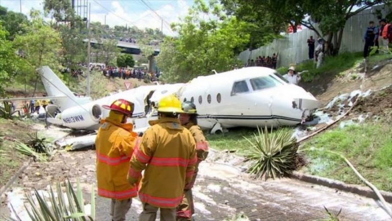 Será verdade que um avião caiu e todos os missionários a bordo sobreviveram?