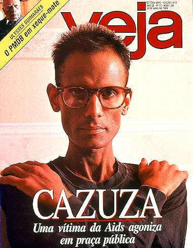 Capa da revista Veja mostrando o cantor Cazuza!