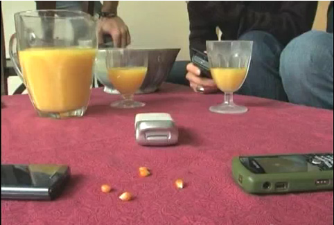 Celular estoura pipoca? Falso!