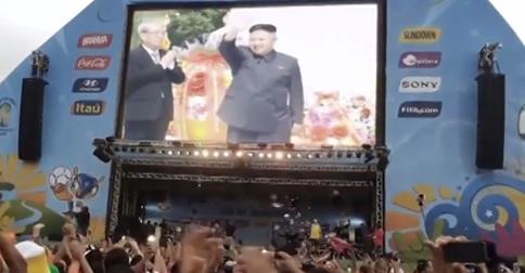 Governo norte-coreano estaria enganado o povo com imagens da falsa classificação do país na Copa de 2014! Verdade ou farsa? (foto: Reprodução/YouTube)