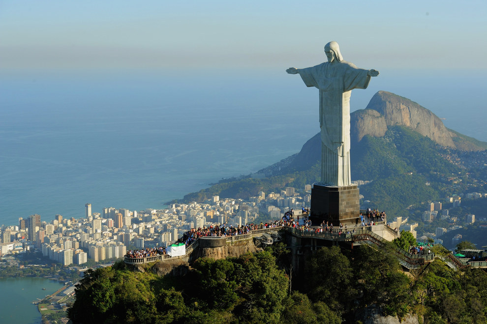 Terroristas islâmicos foram para o Rio para explodir o Cristo?