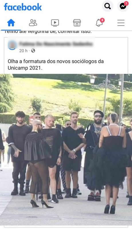 Foto mostra homens vestidos com roupas femininas em formatura de 2021 de sociólogos na Unicamp! Será verdade?