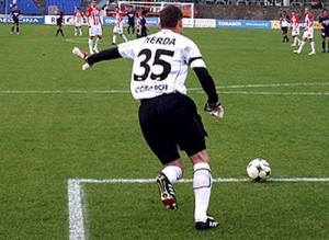 O grande goleiro Merda em campo!