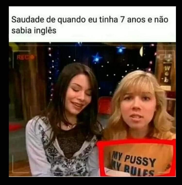 Sam Puckett, do seriado iCarly, usou uma camiseta estampada “My Pussy My Rules”?