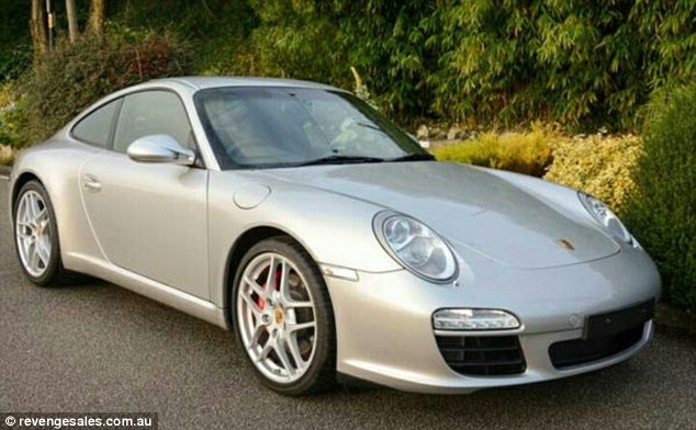 Esposa traída anuncia Porsche de marido infiel bem baratinho na web! Será verdade? (Foto: Reprodução/Facebook)
