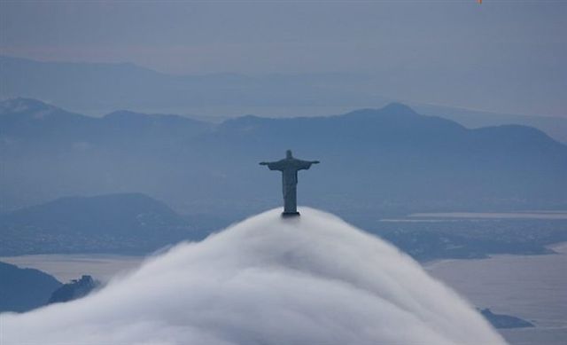 Rio de Janeiro coberto por nevoeiro - Verdade ou mentira?