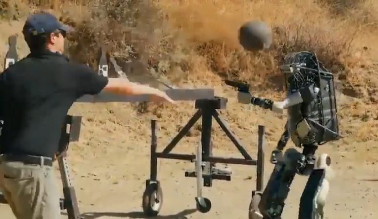 Vídeo mostrando um soldado-robô em ação é verdadeiro ou falso?