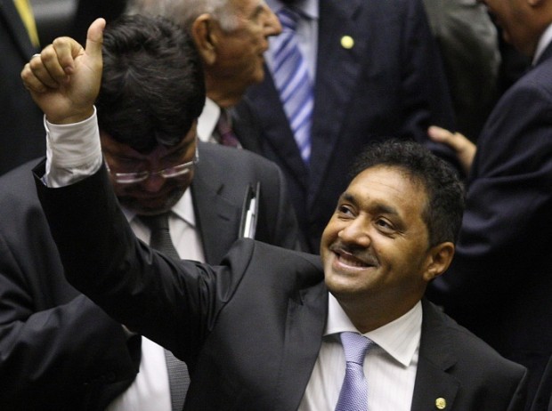 Tiririca pode entrar no lugar de Dilma! Será? (foto: Reprodução/Facebook)